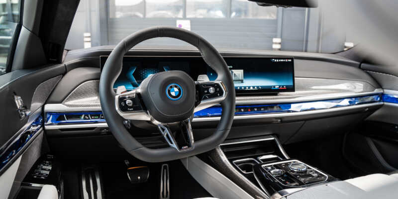 BMW řady 7 – Nejmladší generace G70 se vrátila na vrchol potravního řetězce