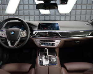 BMW 7 SERIES