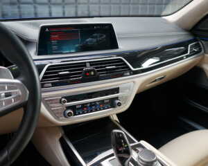 BMW 7 SERIES