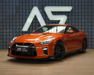 Nissan GT-R