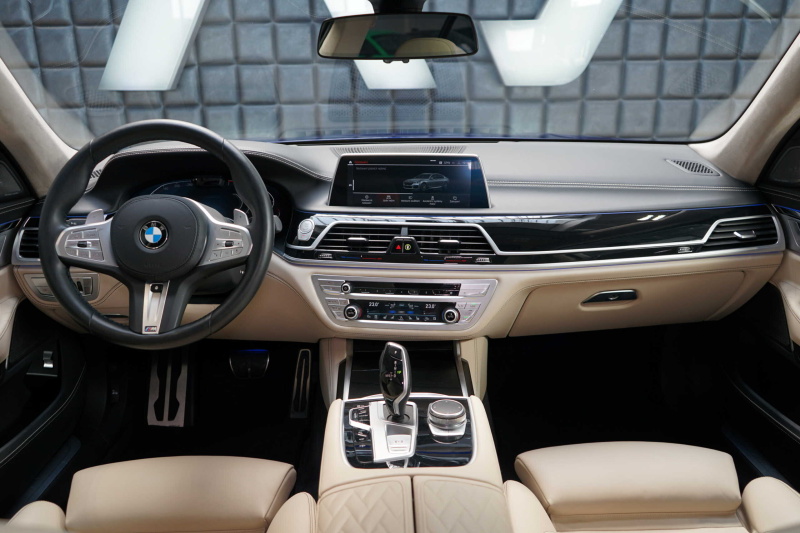 BMW 7 SERIES