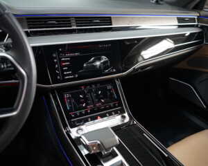 Audi A8 L