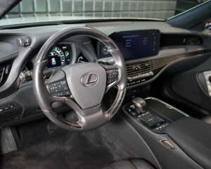 Lexus LS 500h